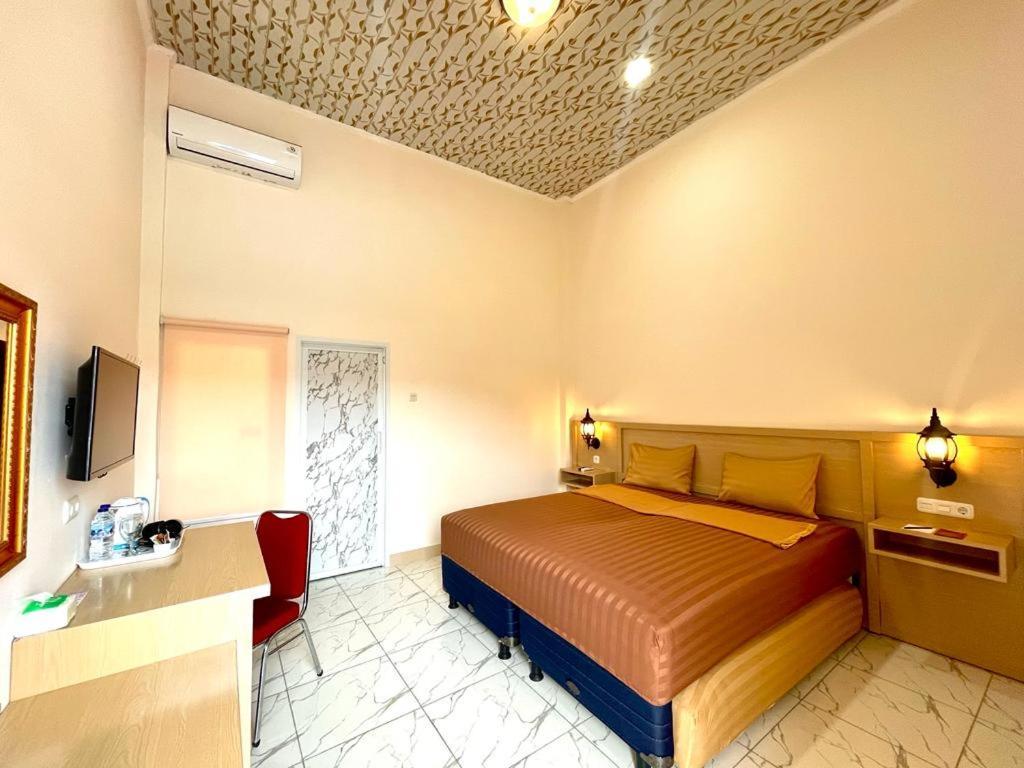 Grand Town Hotel Mandai Makassar Exterior photo