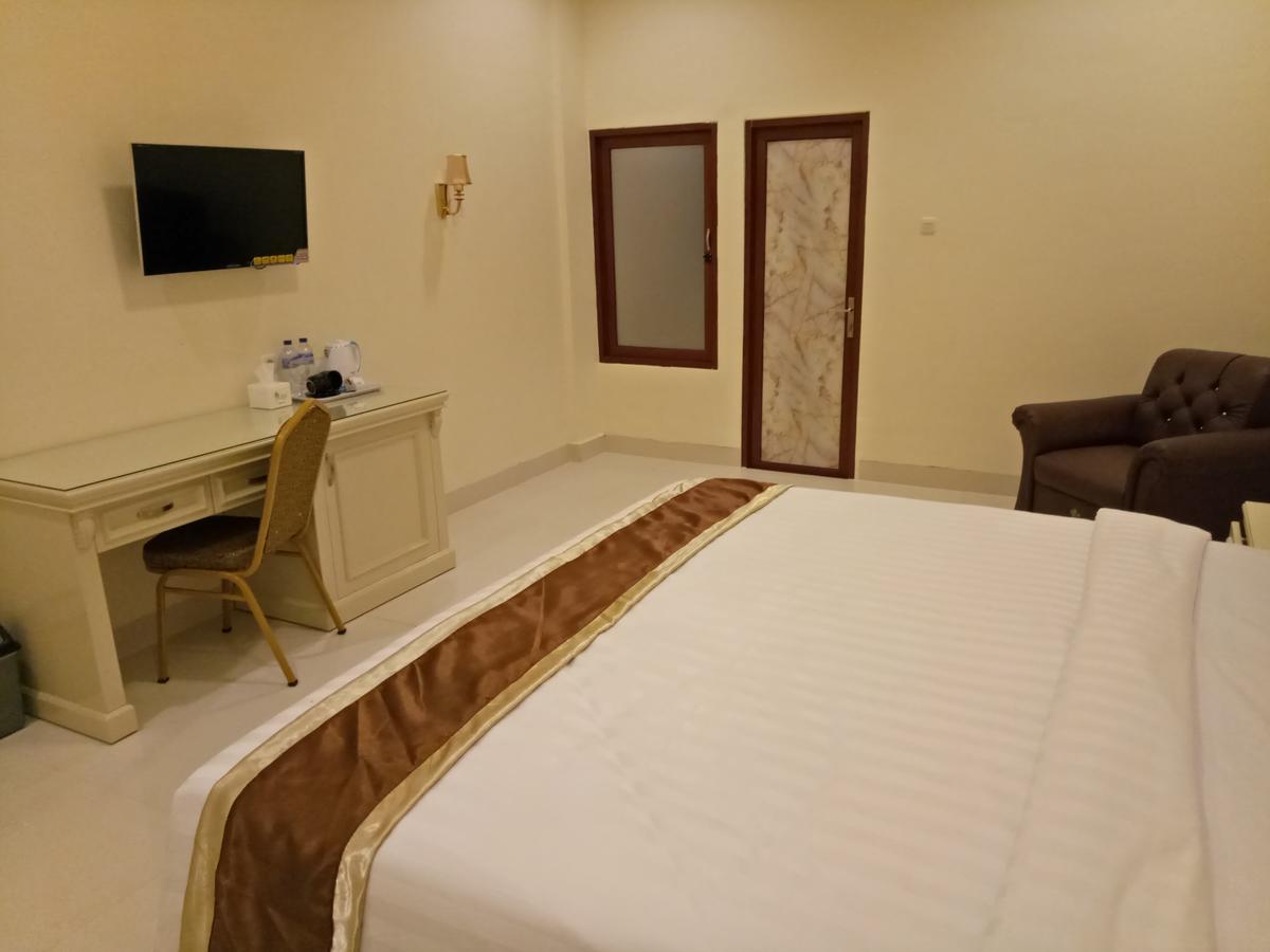 Grand Town Hotel Mandai Makassar Exterior photo